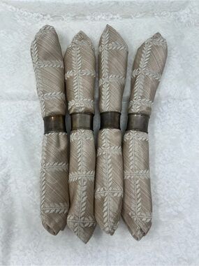 SET OF 6 Lenox Laurel Leaf Cloth Napkins with Metal Rings